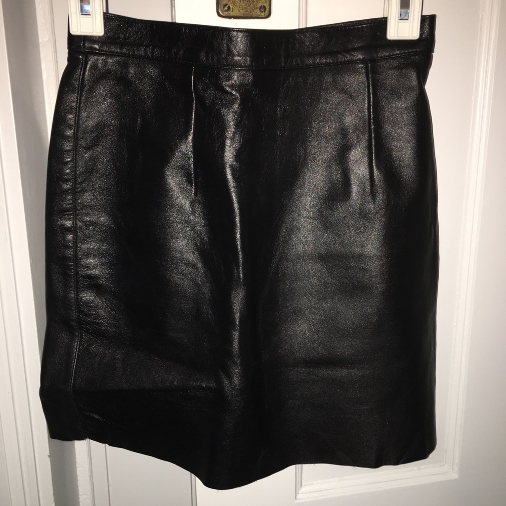 100% leather mini skirt American Apparel flawless condition